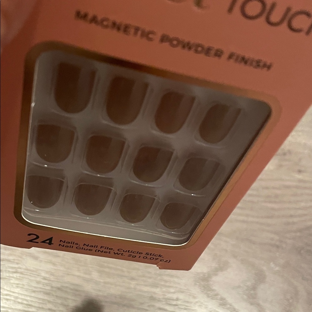 CALA Velvet Touch Magnetic Powder Finish Nails - Picture 5 of 5